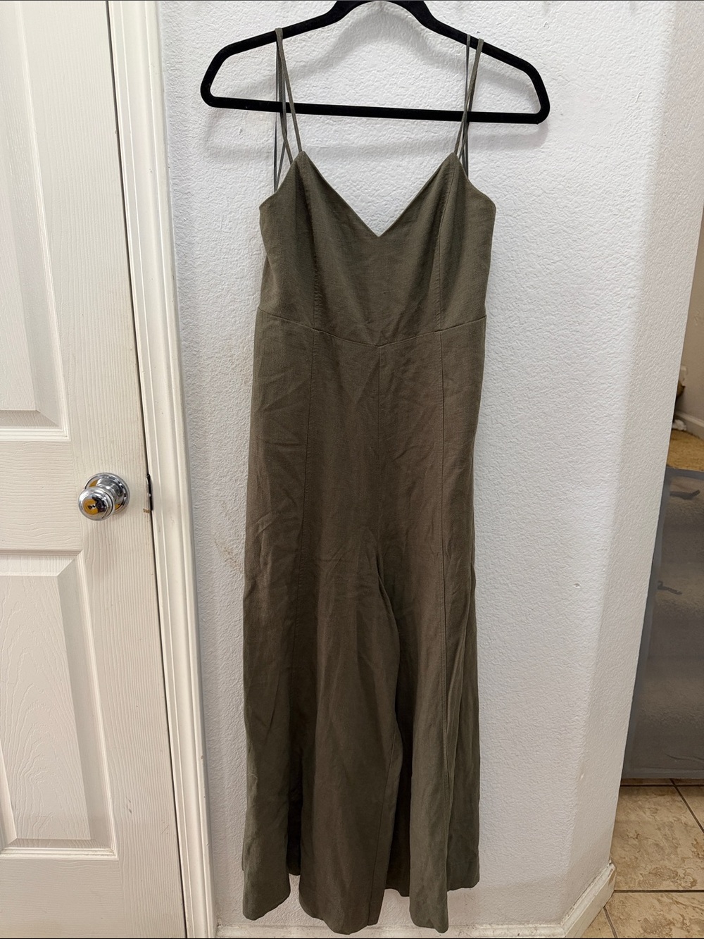 Women's Olive Green Jump Suit has pockets
